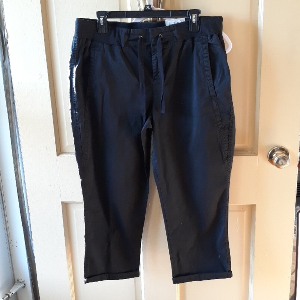 Brand new capri pants size 13/14.